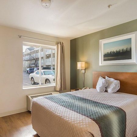 Hometowne Studios By Red Roof Denver - Airport/Aurora Εξωτερικό φωτογραφία